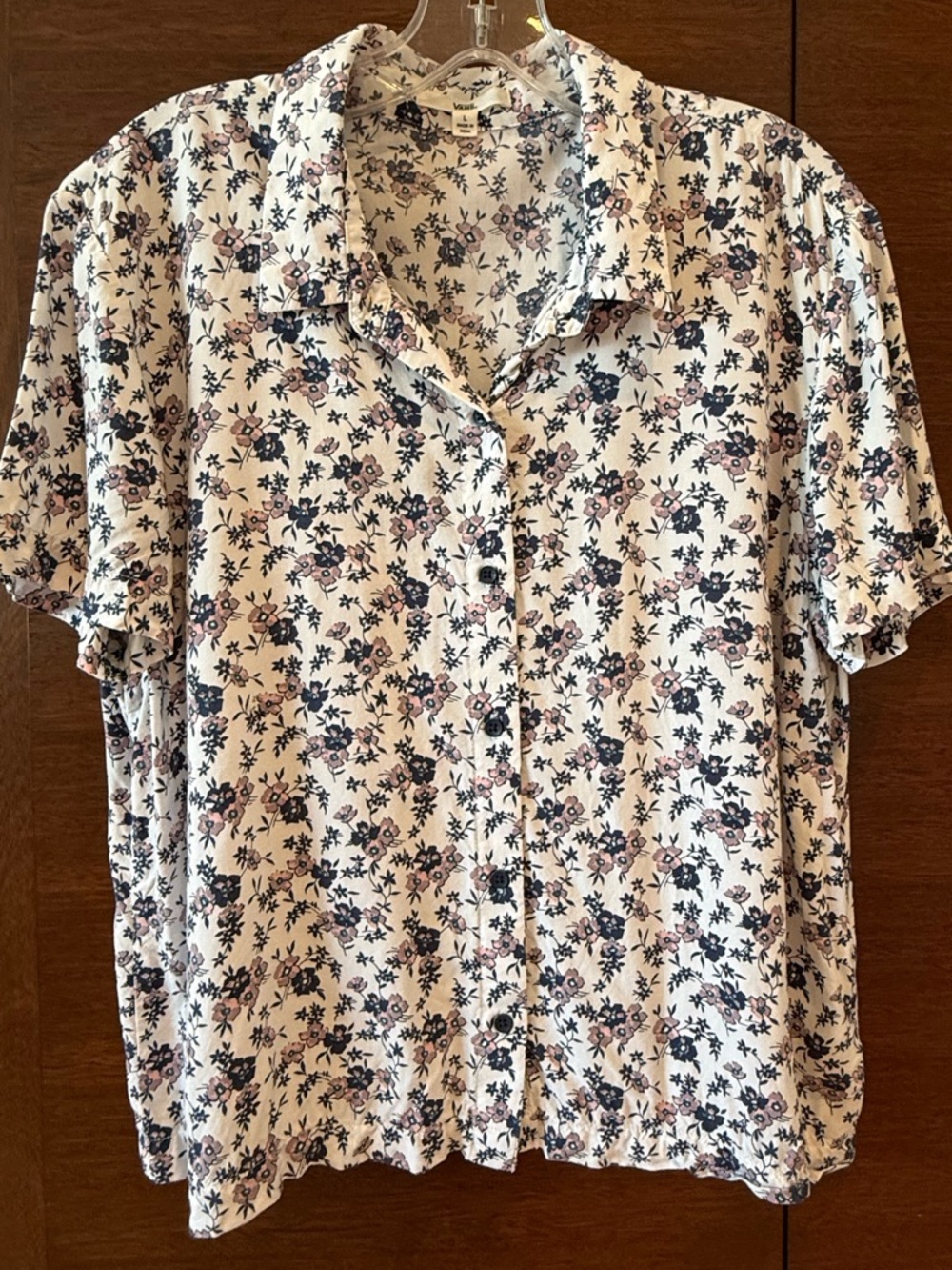 Vans Floral Short-Sleeve button- up Shirt. White ground with navy & pink floral